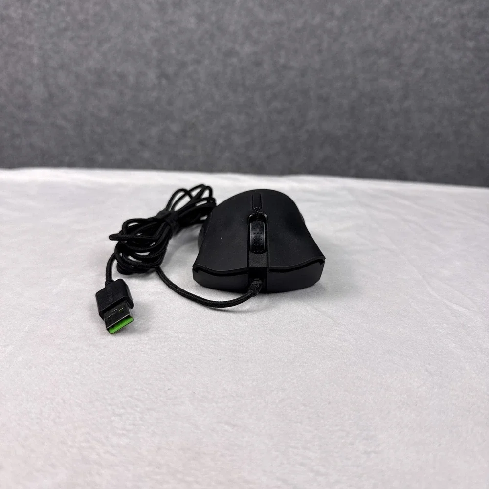 Razer DeathAdder Elite Wired Gaming Mouse RZ01-0201 Black 16000 DPI Ergonomic